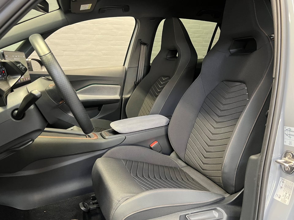 Cupra Born 58 e-Boost Business Edition 5d
