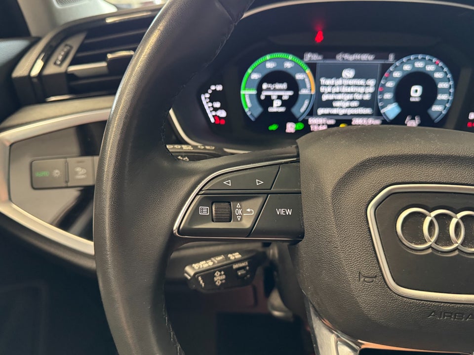 Audi Q3 45 TFSi e Attitude plus S-tr. 5d