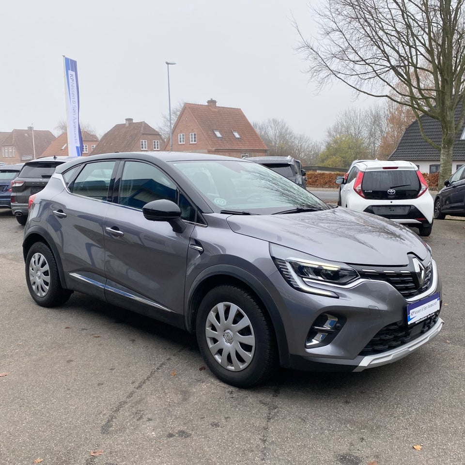Renault Captur 1,6 E-Tech Intens 5d