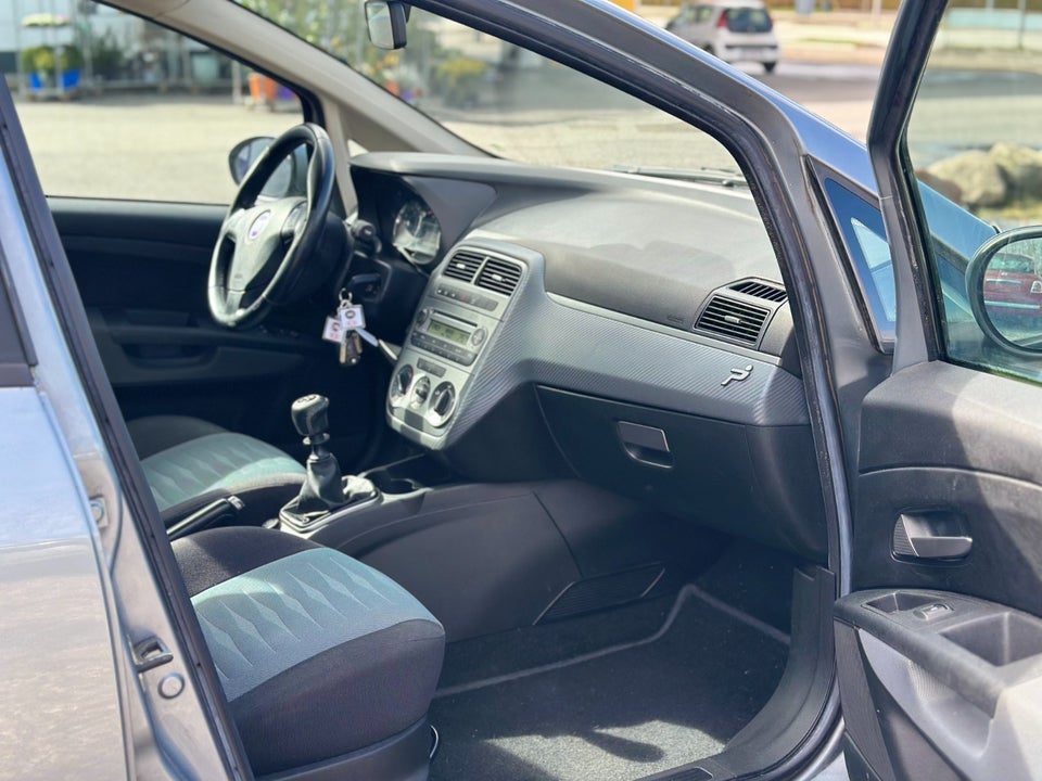 Fiat Punto Evo 1,4 Active 5d