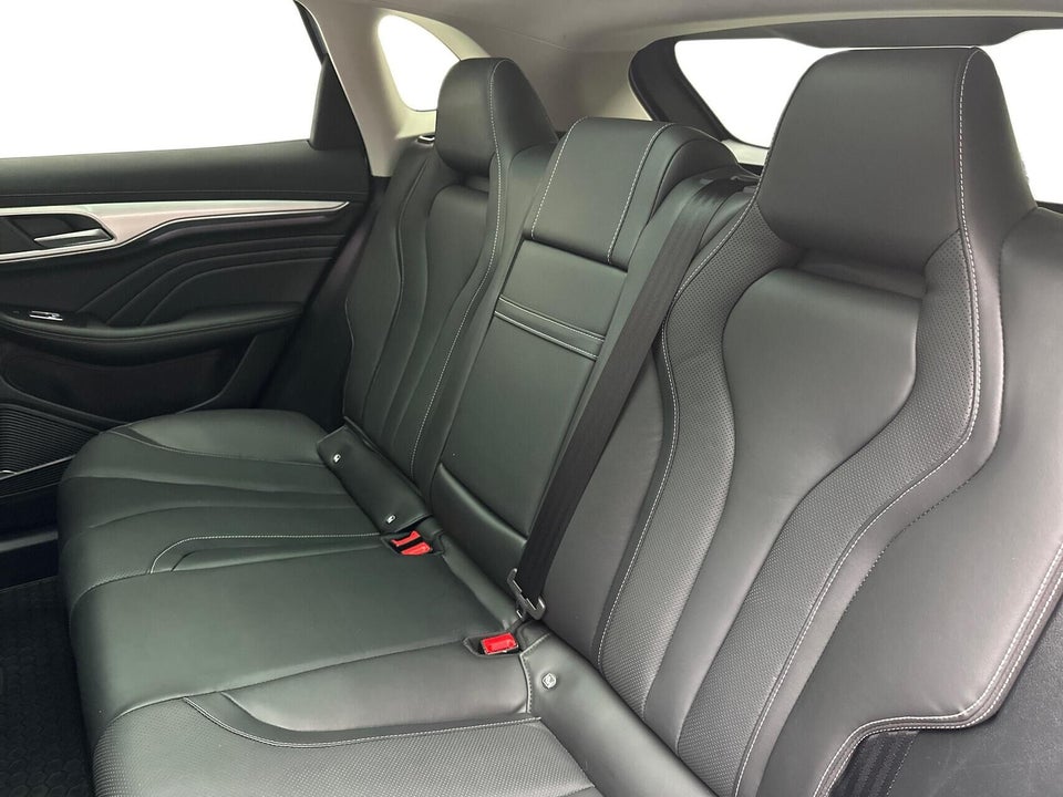 MG Marvel R Luxury 5d