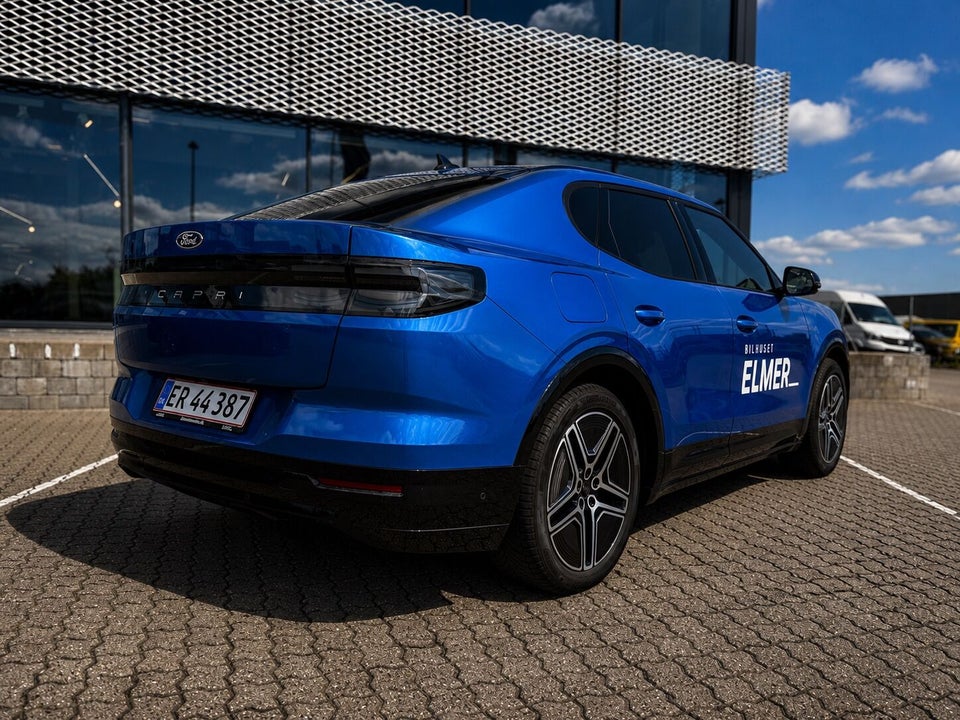 Ford Capri 77 Premium Extended Range 5d