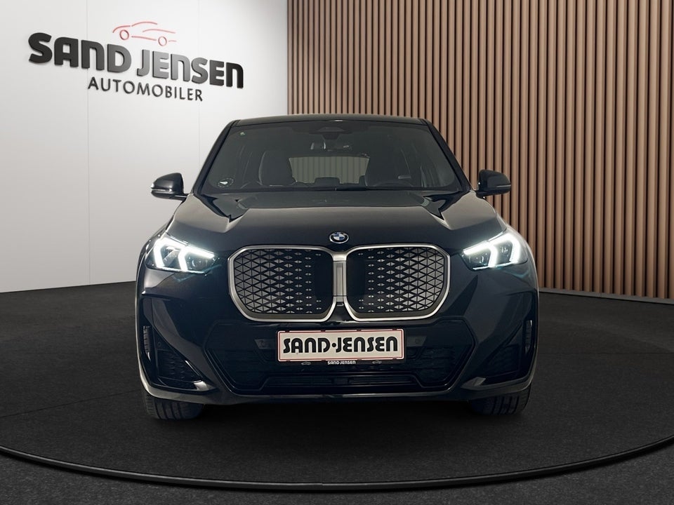 BMW iX1 xDrive30 M-Sport 5d