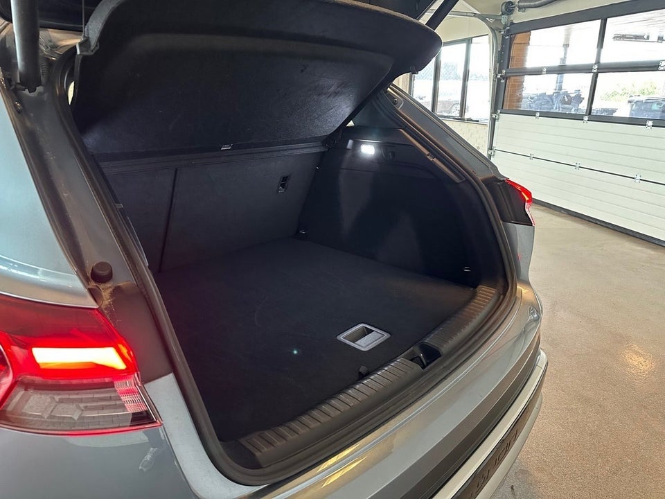 Audi Q4 e-tron 40 S-line 5d