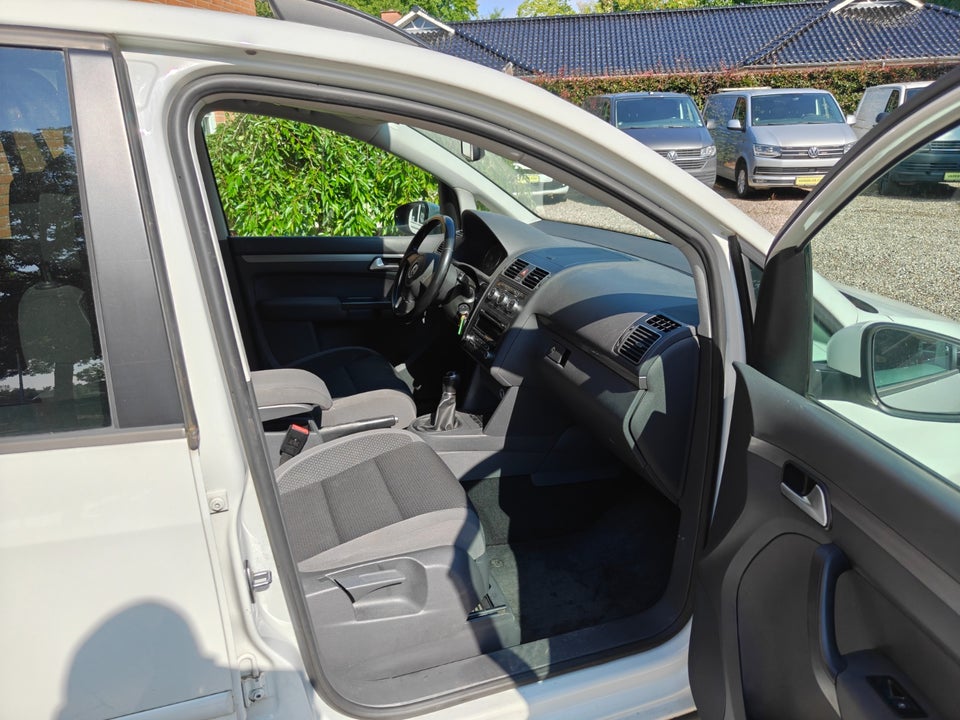 VW Touran 1,6 TDi 105 Comfortline BMT Van 5d