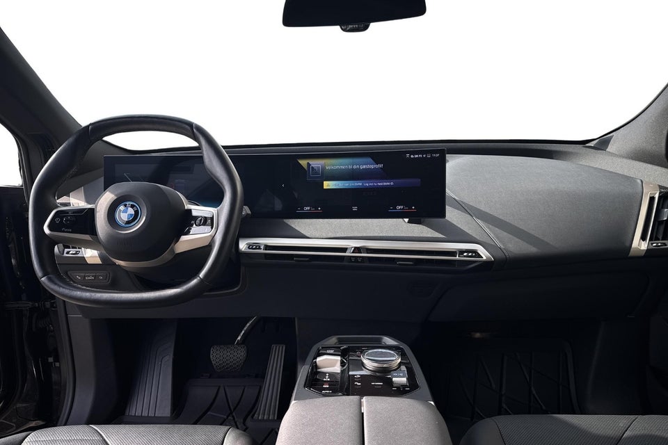 BMW iX xDrive40 Supercharged 5d