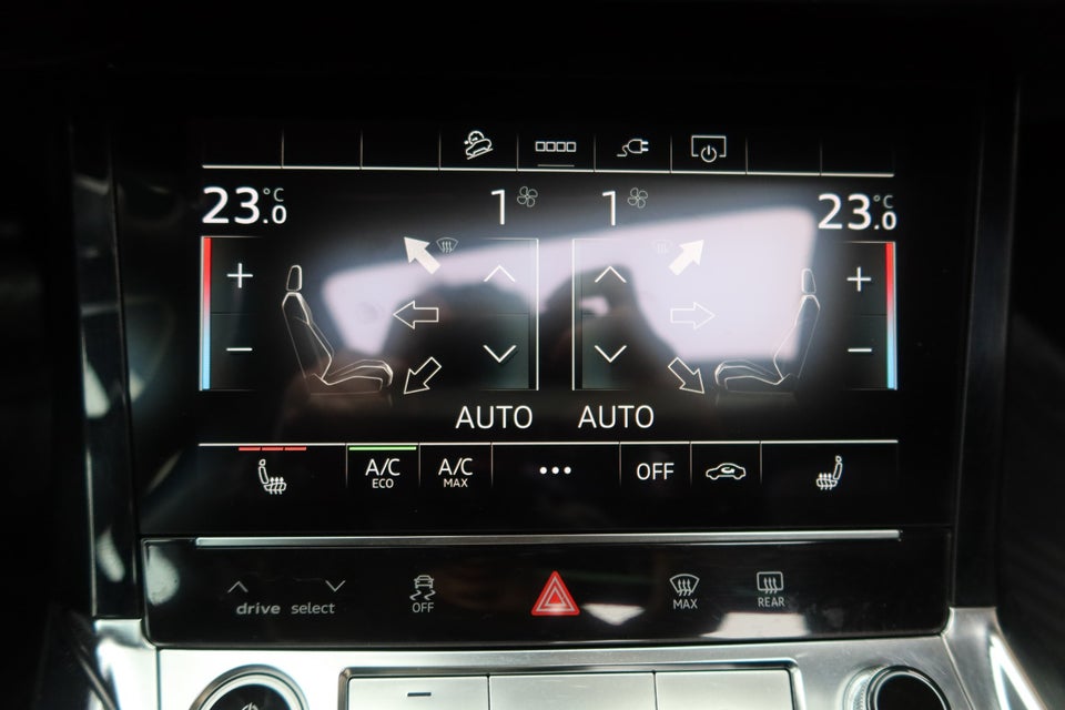 Audi e-tron 50 S-line Prestige quattro 5d