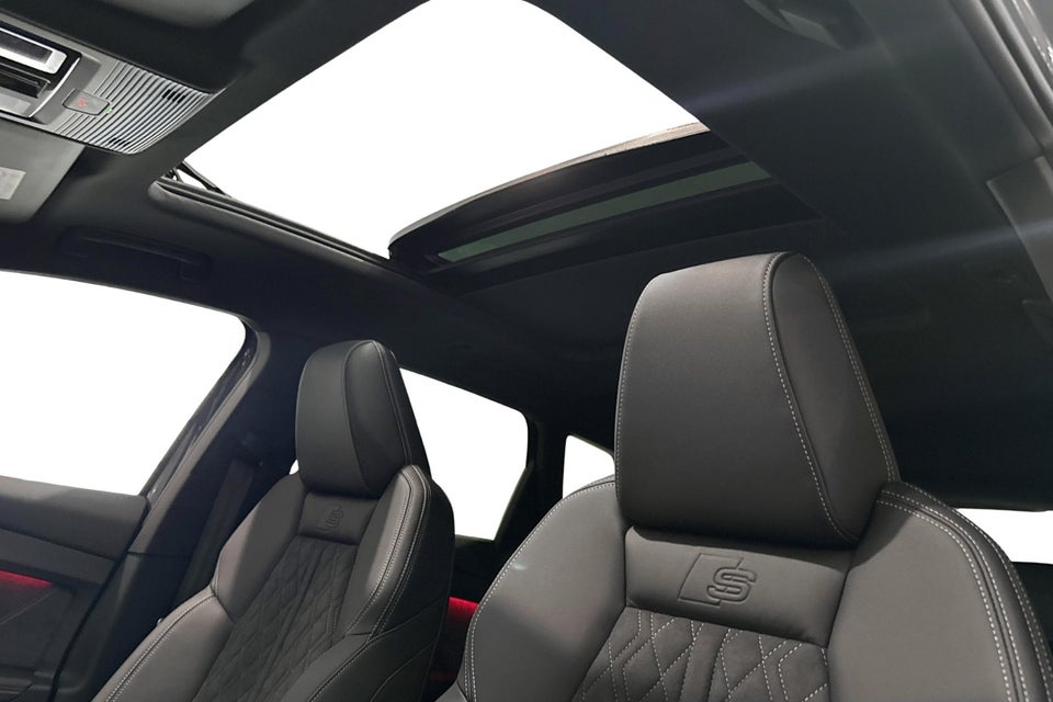 Audi Q4 e-tron performance 5d