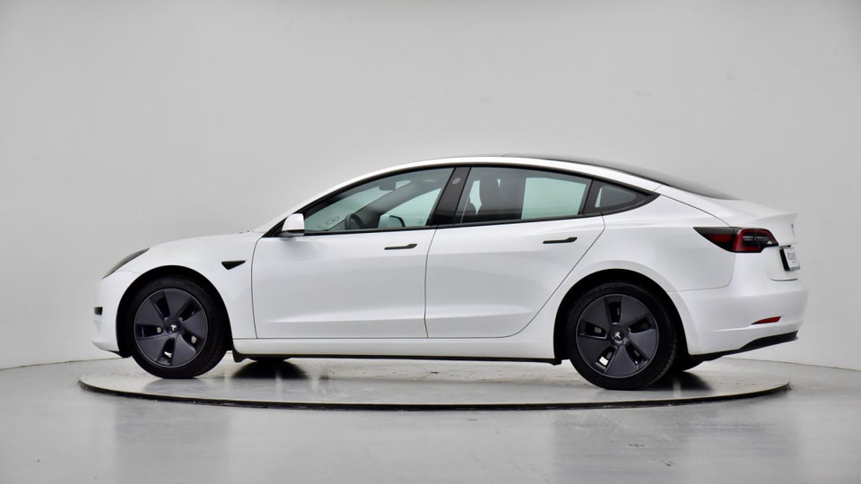 Tesla Model 3 RWD 4d
