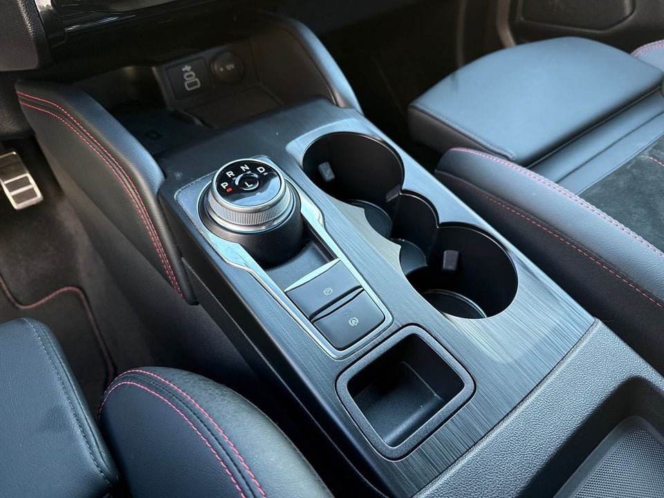 Ford Kuga 2,5 PHEV ST-Line X CVT 5d