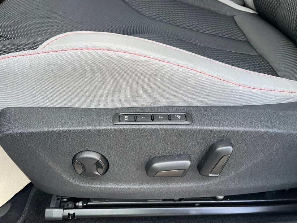 Skoda Elroq 85 iV First Edition 5d