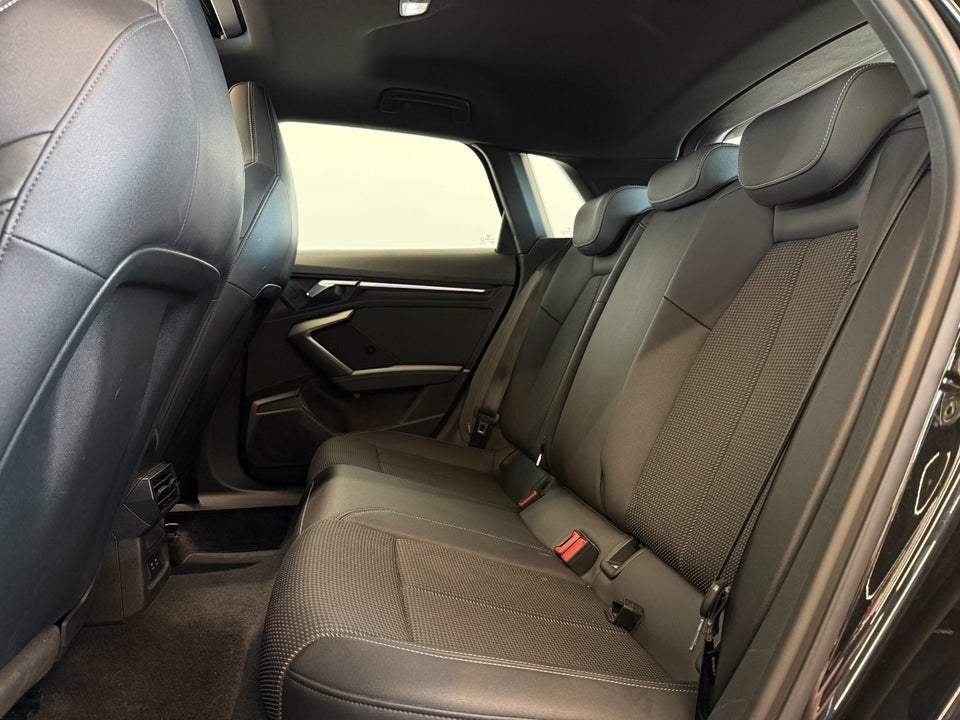 Audi A3 40 TFSi e S-line Sportback S-tr. 5d