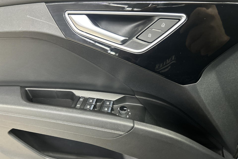 Audi Q4 e-tron 50 Attitude quattro 5d