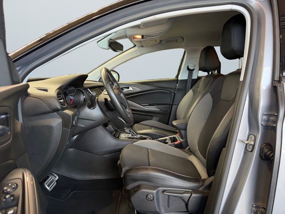 Opel Grandland X 1,6 Hybrid4 Ultimate aut. 5d