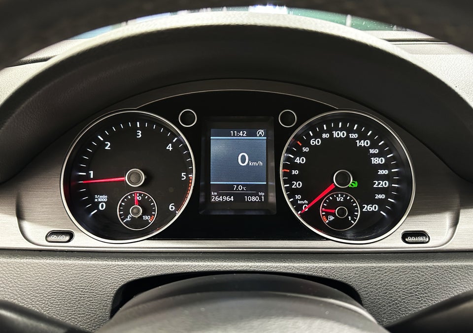 VW Passat 2,0 TDi 140 Comfortline DSG BMT 4d