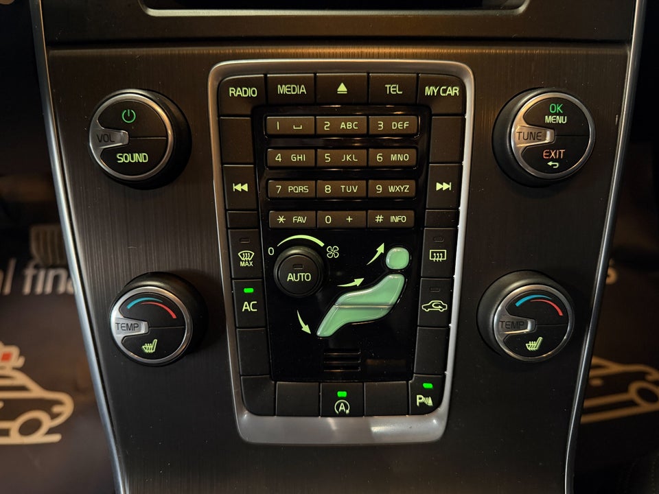Volvo V60 2,0 D3 136 Momentum 5d