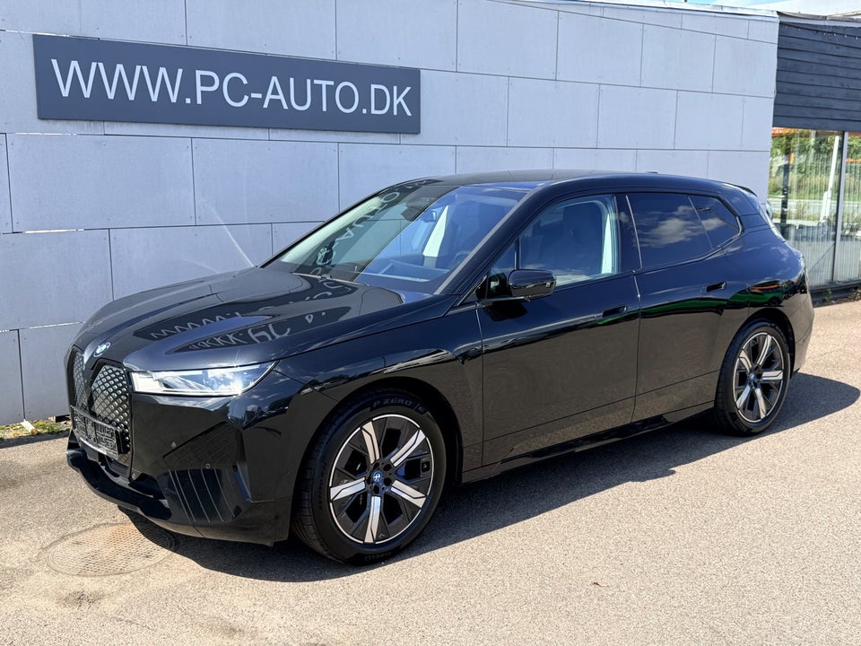 BMW iX xDrive40 Sport 5d