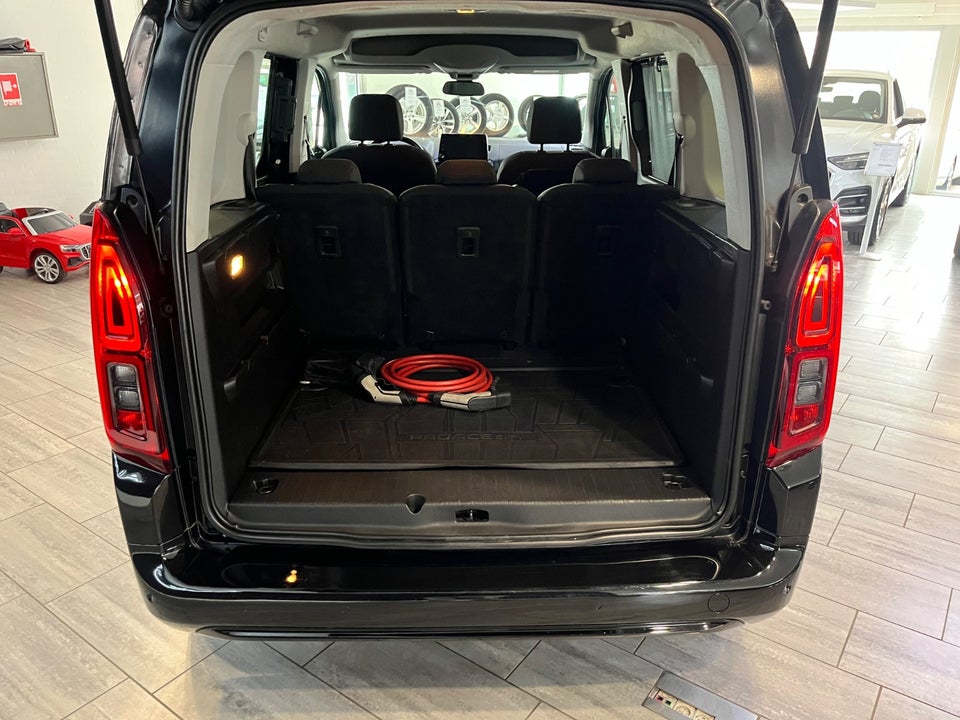 Toyota ProAce City Verso 50 Medium Family 5d