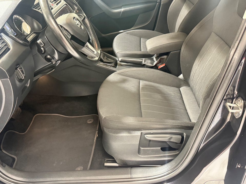 Skoda Octavia 1,6 TDi 115 Style Combi DSG 5d