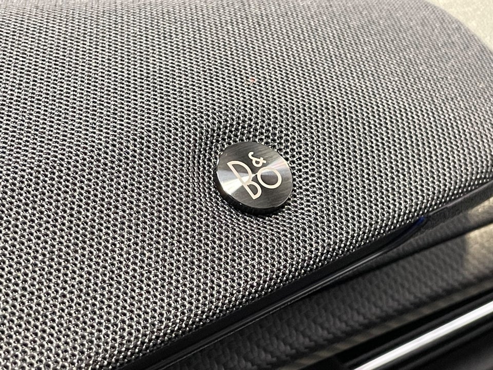 Ford Capri 82 Premium Extended Range 5d