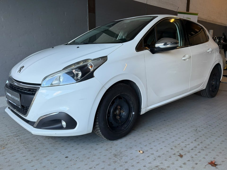 Peugeot 208 1,6 BlueHDi 100 Allure 5d