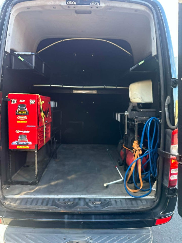 Mercedes Sprinter 318 3,0 CDi R3 Kassevogn 5d