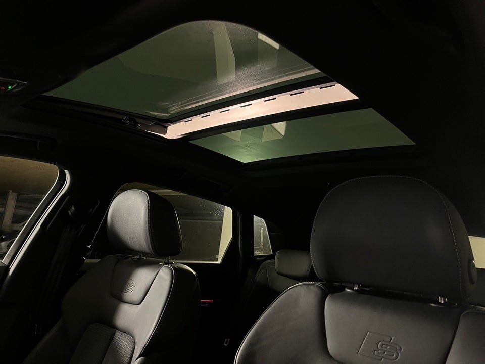 Audi e-tron 55 S-line quattro 5d