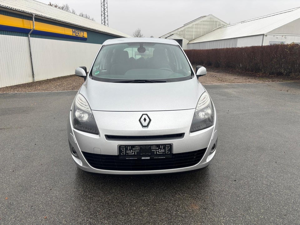 Renault Grand Scenic III 1,6 dCi 130 Expression 7prs 5d