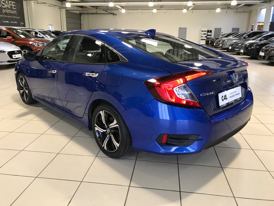 Honda Civic 1,5 VTEC Turbo Elegance CVT 4d