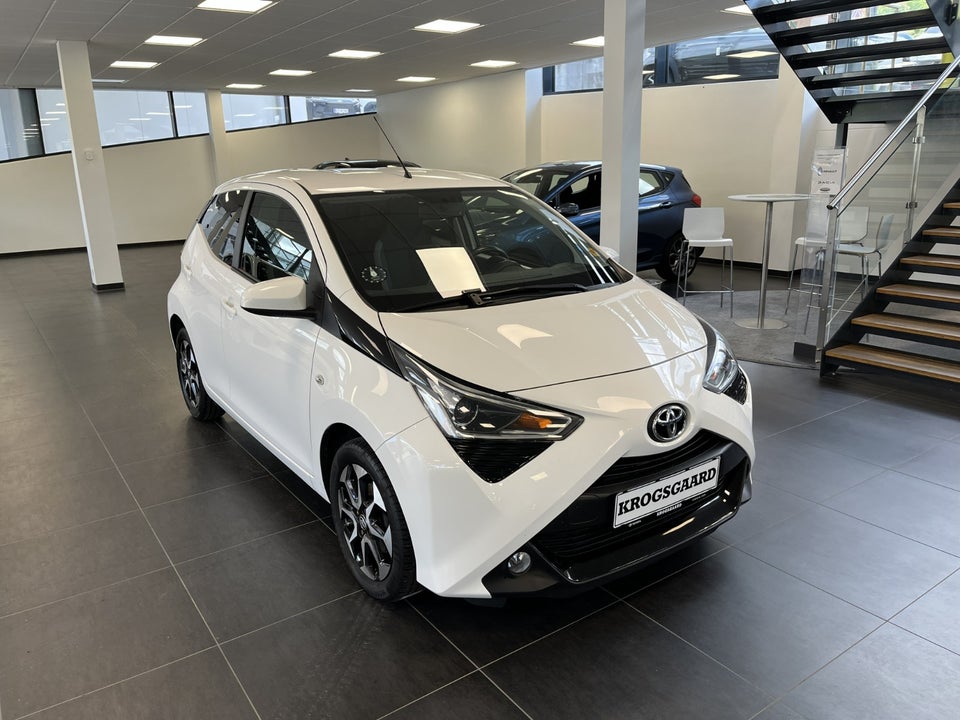 Toyota Aygo 1,0 VVT-i x-press 5d