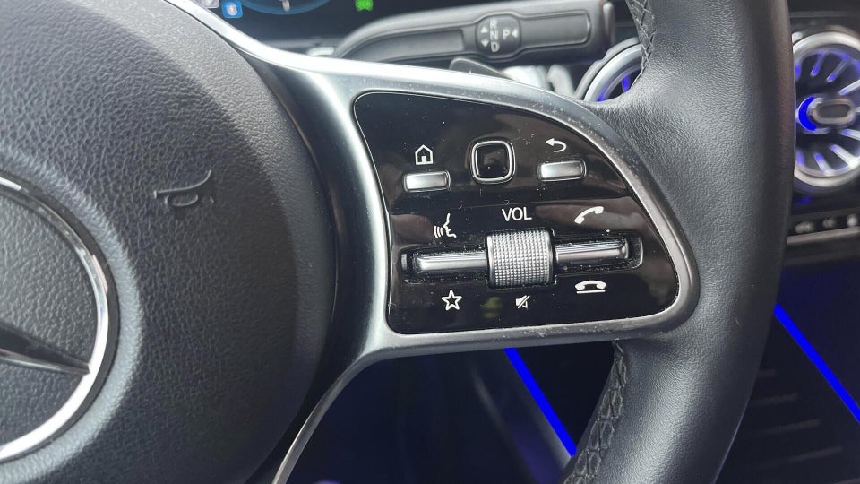 Mercedes EQB250 Progressive 5d