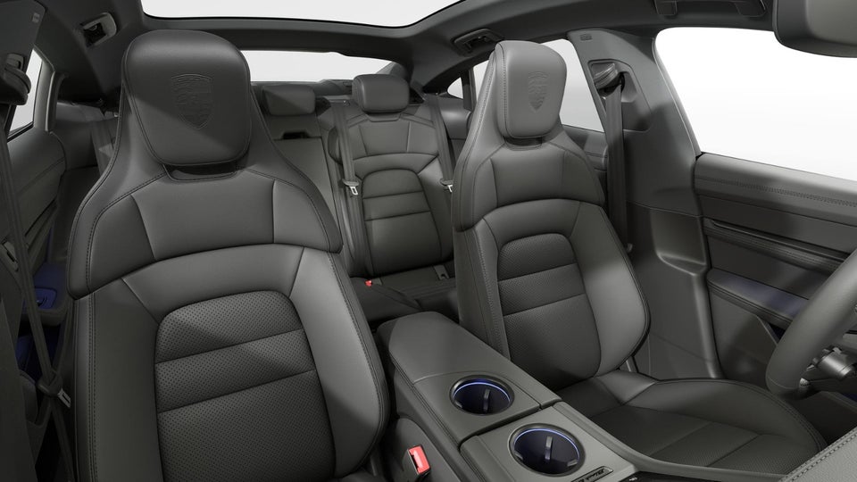 Porsche Taycan 4 Performance+ Black Edition 4d