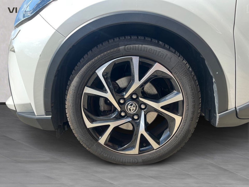 Toyota C-HR 1,8 Hybrid C-LUB Premium CVT 5d