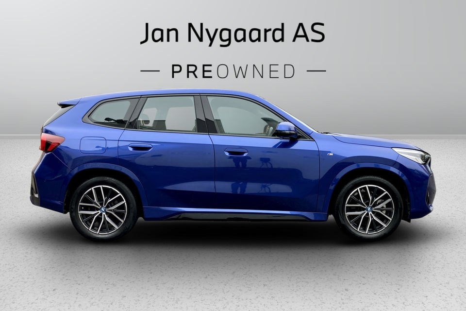 BMW iX1 xDrive30 M-Sport 5d