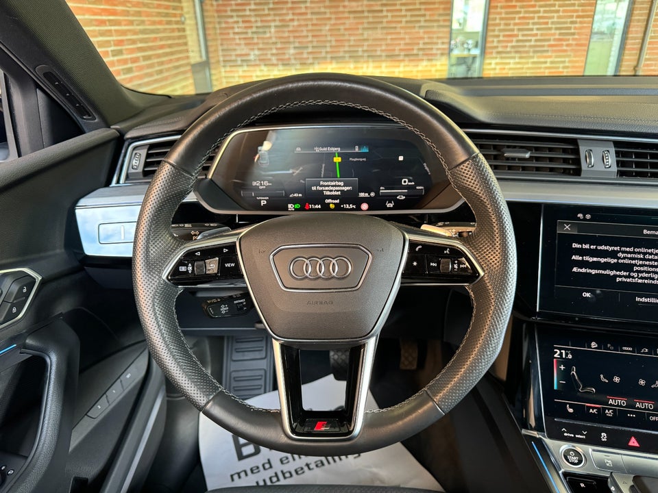 Audi e-tron 55 S-line quattro 5d