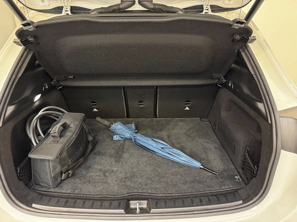 Mercedes EQA250 Progressive 5d