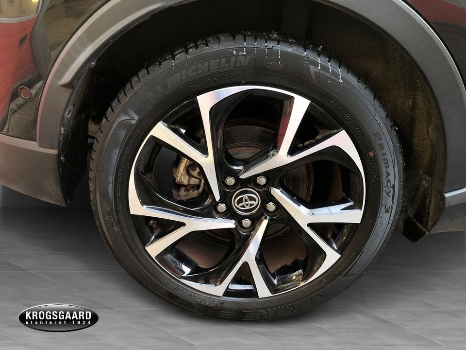 Toyota C-HR 1,8 Hybrid C-LUB Premium CVT 5d