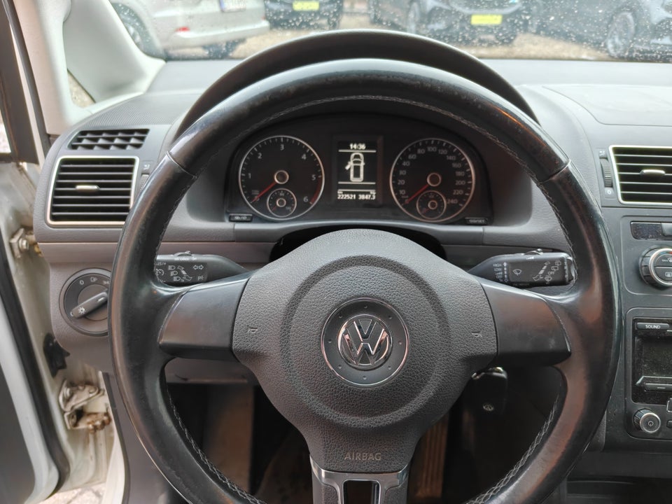 VW Touran 1,6 TDi 105 Comfortline BMT Van 5d