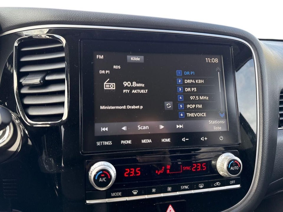 Mitsubishi Outlander 2,4 PHEV Invite CVT 4WD 5d