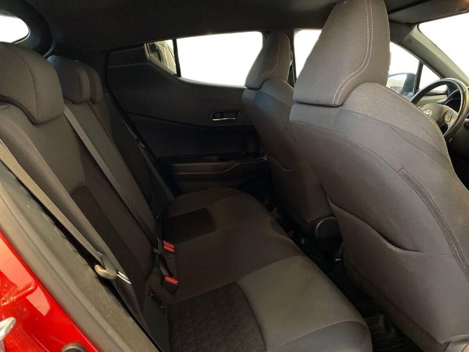 Toyota C-HR 2,0 Hybrid C-LUB Premium CVT 5d