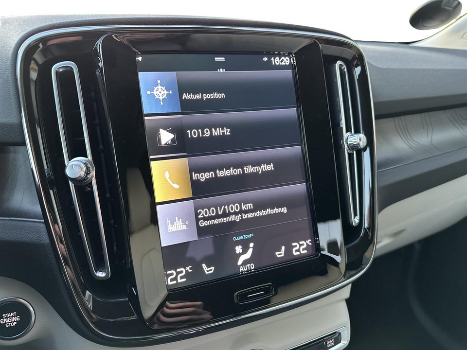 Volvo XC40 1,5 T4 ReCharge Plus Dark aut. 5d