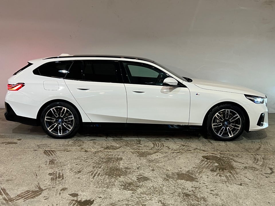 BMW i5 eDrive40 Touring M-Sport 5d