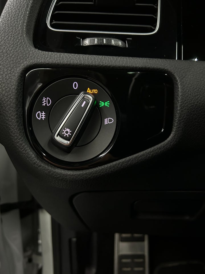 VW Golf VII 1,4 TSi 150 R-line DSG BMT 5d