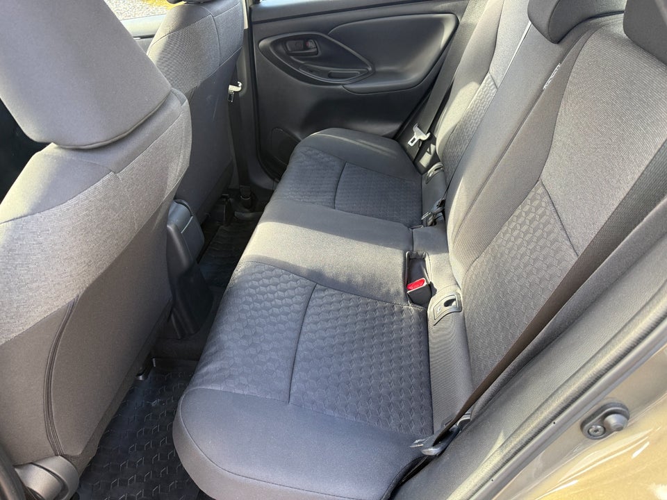 Toyota Yaris 1,5 Hybrid Active Tech+ Design e-CVT 5d