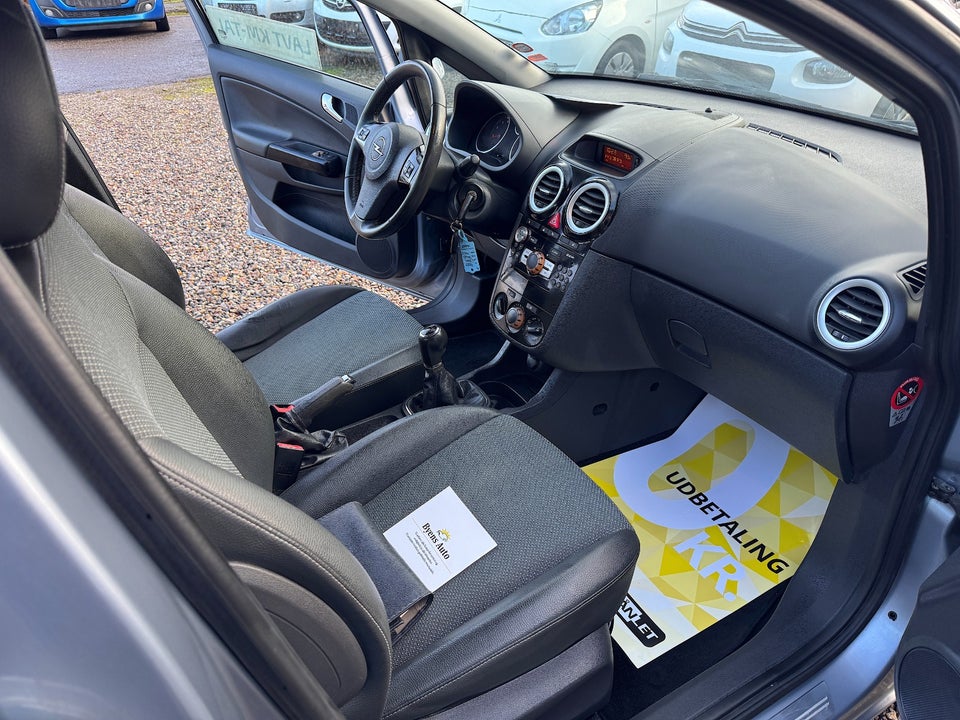 Opel Corsa 1,4 16V Cosmo 5d