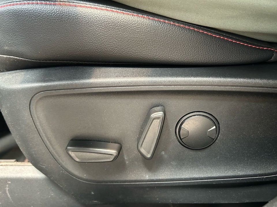 Ford Kuga 2,5 PHEV ST-Line X CVT 5d