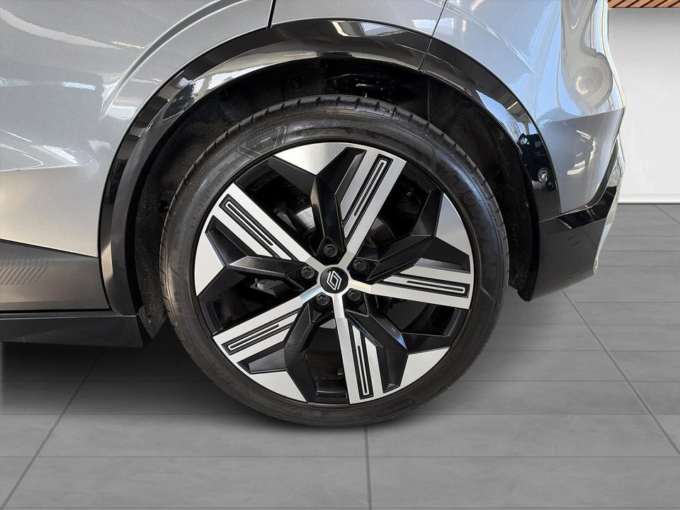 Renault Megane E-Tech 60 Iconic 5d