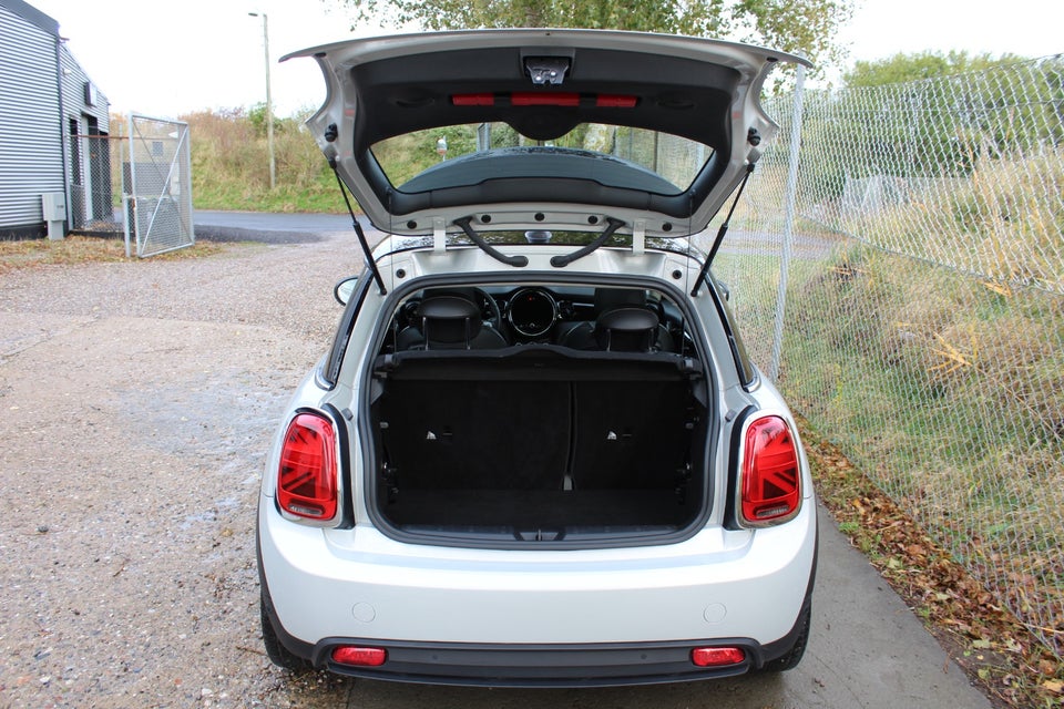 MINI Cooper SE Camden Edition 3d