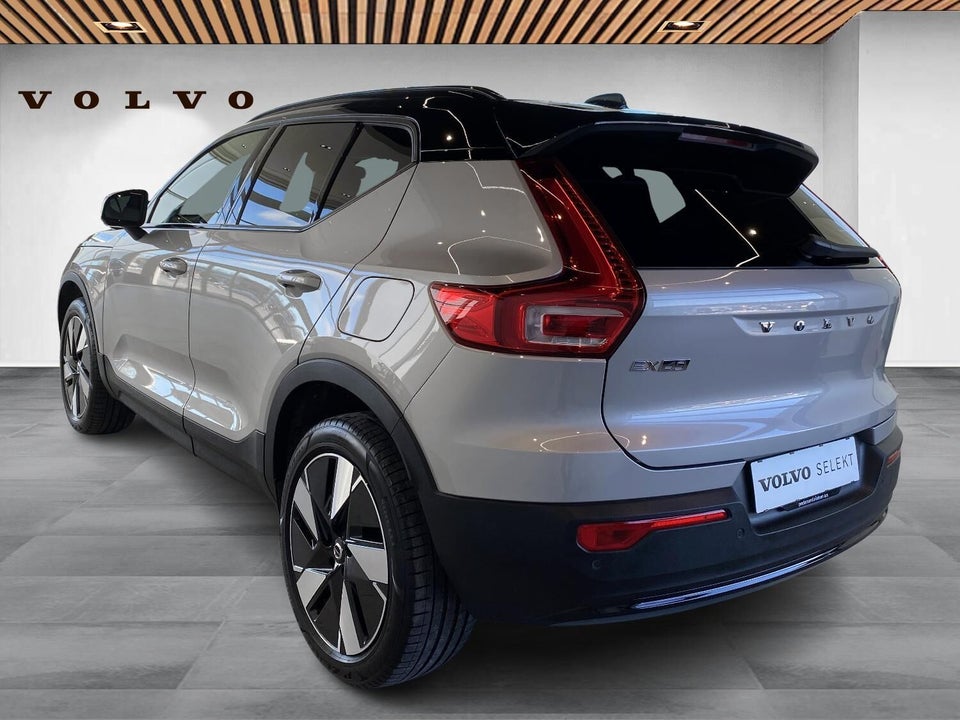 Volvo EX40 Extended Range Plus 5d