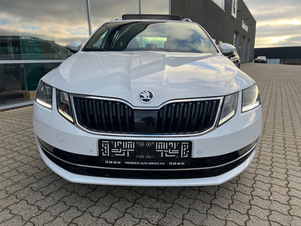 Skoda Octavia 2,0 TDi 150 Style Combi DSG 5d